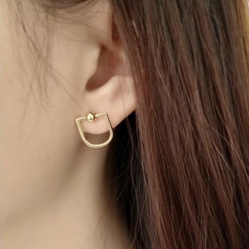 Swing Stud Earrings - Picture 1 of 3